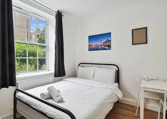 Aplacetostay Central London Apartment, Waterloo