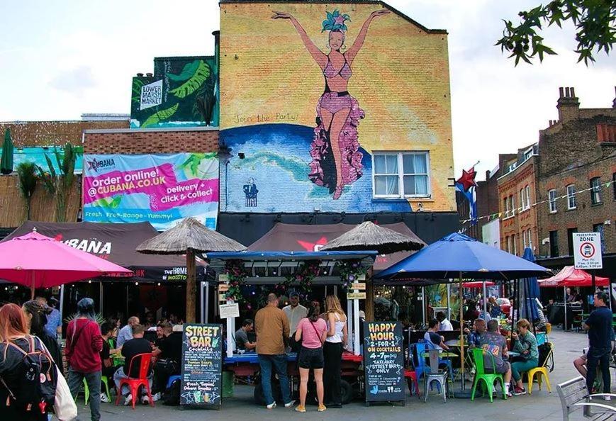 Aplacetostay Apartment, Waterloo Homestay London